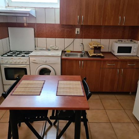 Appartement Ogadugu à Bucarest Extérieur photo