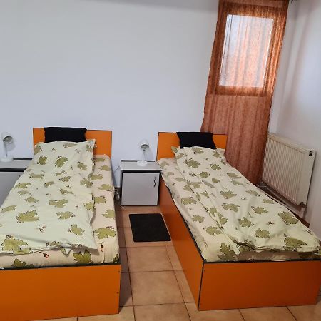 Appartement Ogadugu à Bucarest Extérieur photo