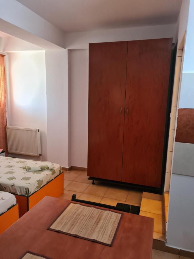 Appartement Ogadugu à Bucarest Extérieur photo