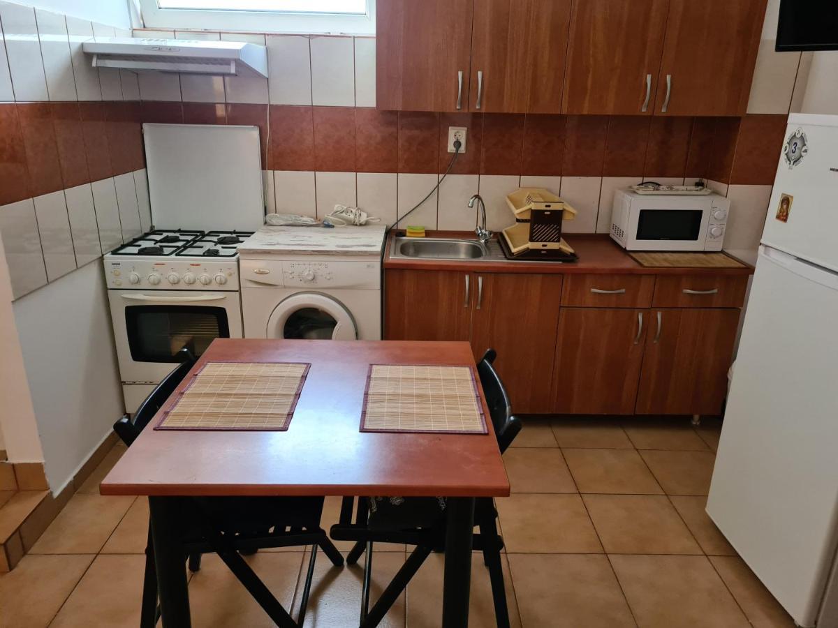 Appartement Ogadugu à Bucarest Extérieur photo