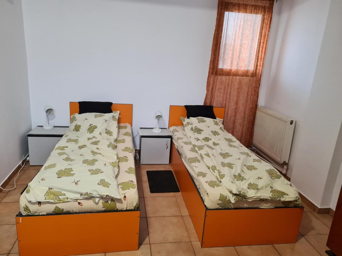 Appartement Ogadugu à Bucarest Extérieur photo